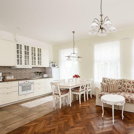Roosi Apartment Pärnu Extérieur photo