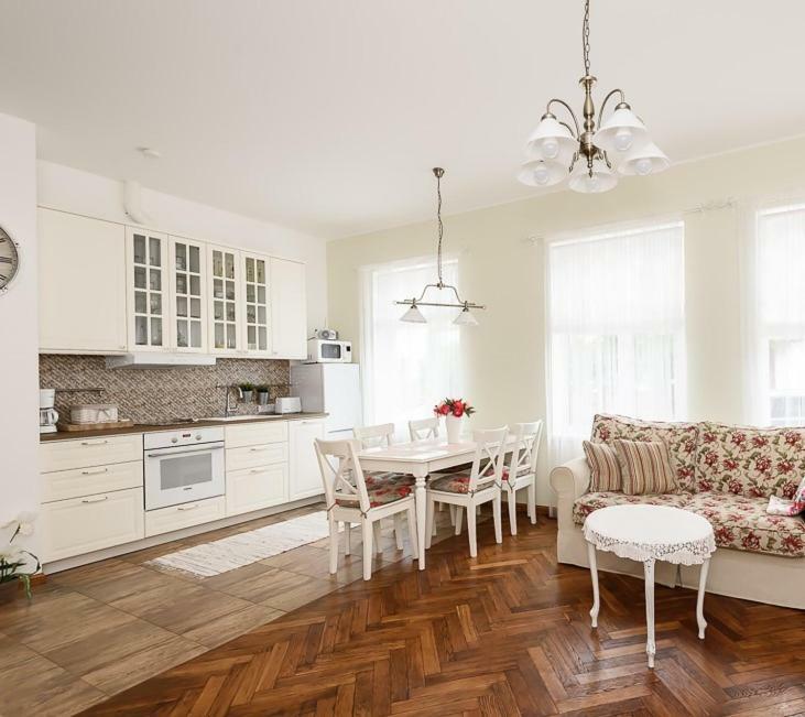 Roosi Apartment Pärnu Extérieur photo
